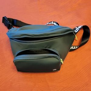 Lululemon belt bag
